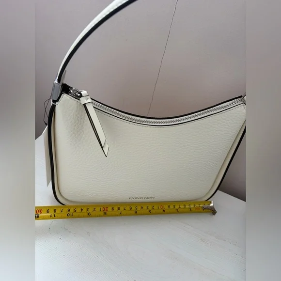 Calvin Klein Off-White Shoulder Bag - Picture 4 of 7